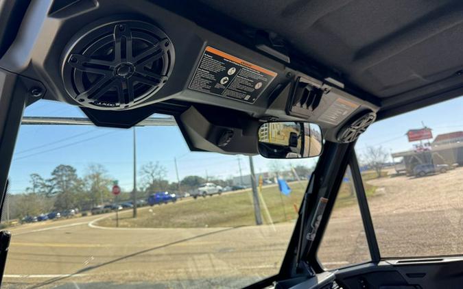 2026 Can-Am Defender Limited HD11