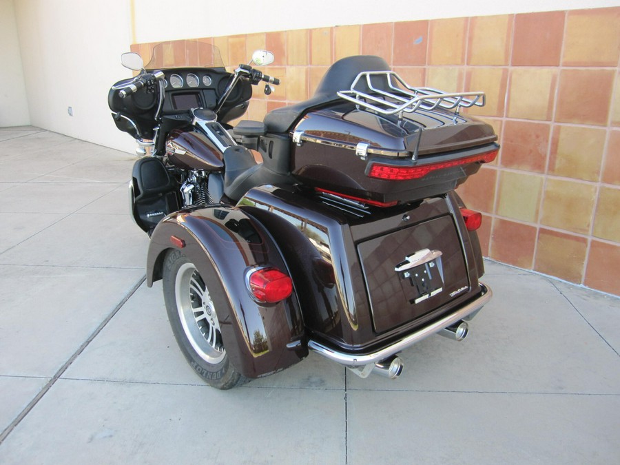 2022 Harley-Davidson Tri Glide Ultra MDNT CRMSON/BLK W/PS