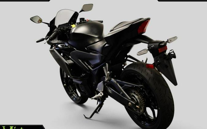 2025 Yamaha YZF-R3