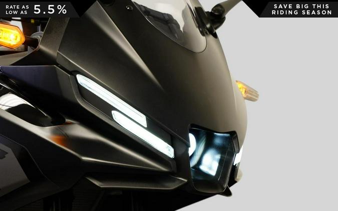 2025 Yamaha YZF-R3