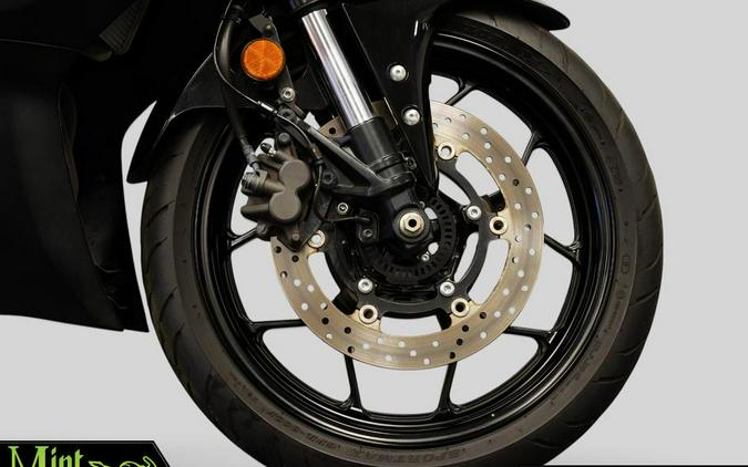 2025 Yamaha YZF-R3
