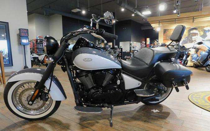 2021 Kawasaki Vulcan® 900 Classic