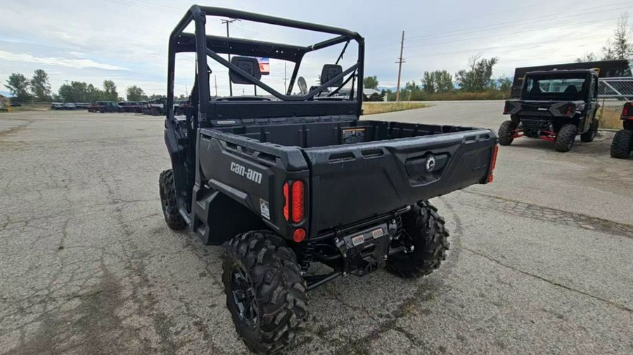 2025 Can-Am® Defender DPS HD10