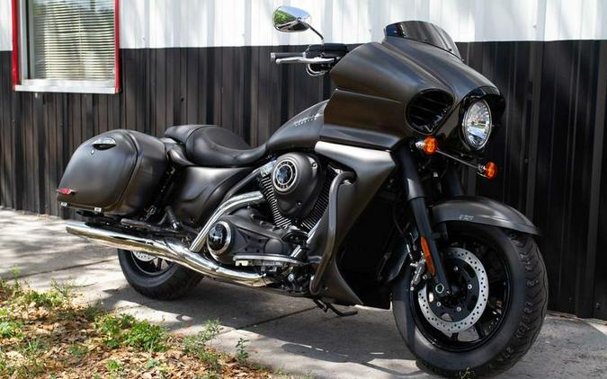 2023 Kawasaki Vulcan 1700 Vaquero ABS - Metallic Carbon Graphenesteel Gray