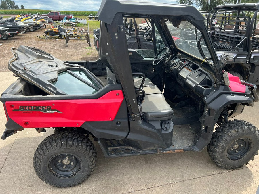 2017 Honda Pioneer 1000 With Cab