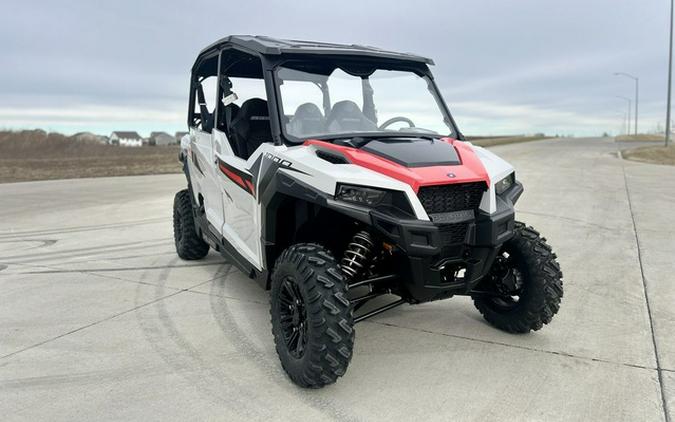 2025 Polaris General 4 1000 Sport