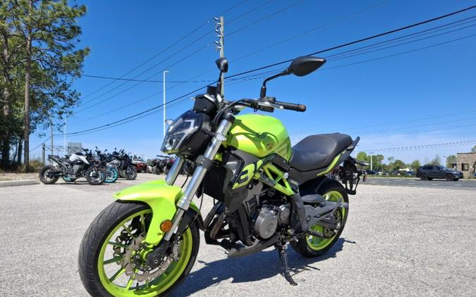 2022 Benelli 302S