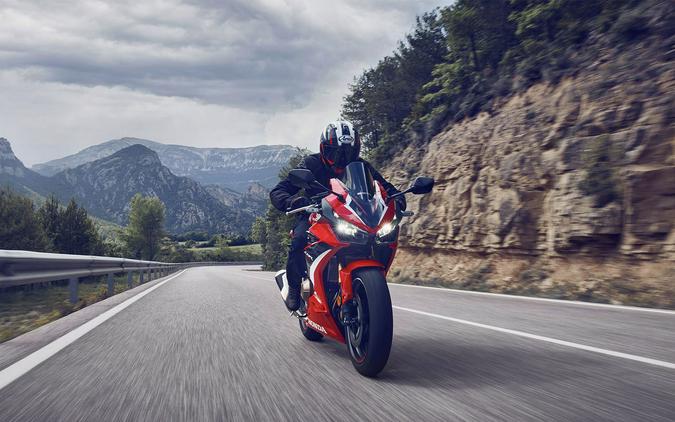2025 Honda CBR500R