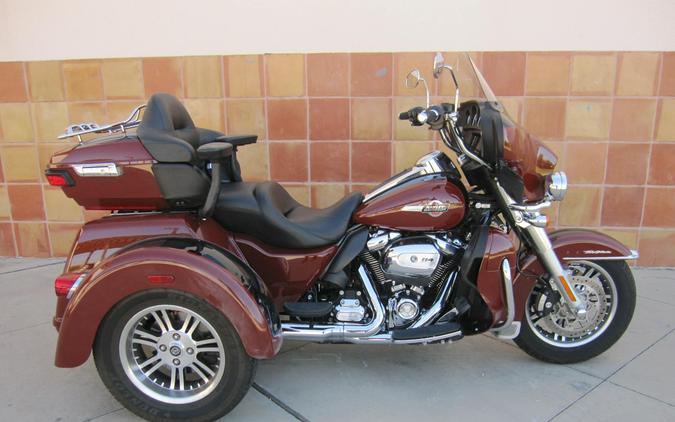 2024 Harley-Davidson Tri Glide Ultra Red Rock / Vivid Black