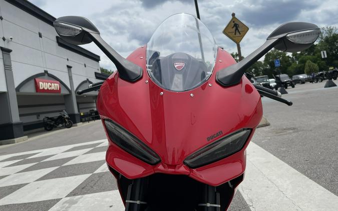 2026 Ducati Panigale V2 - DEMO -