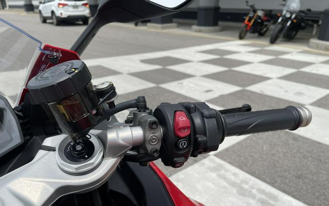 2026 Ducati Panigale V2 - DEMO -
