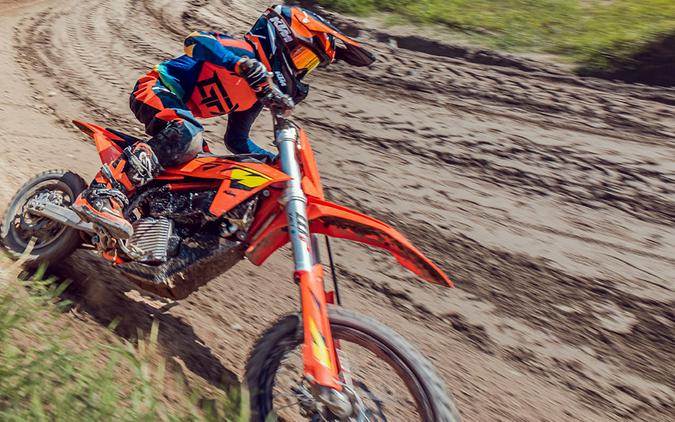2027 KTM SX-E 5 - MD4522