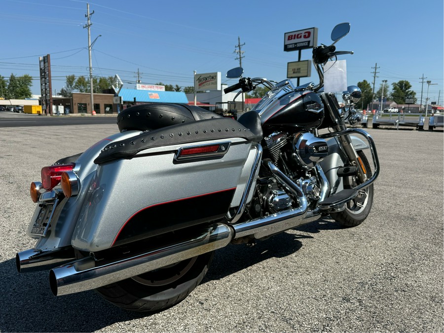 2015 Harley-Davidson Road King®
