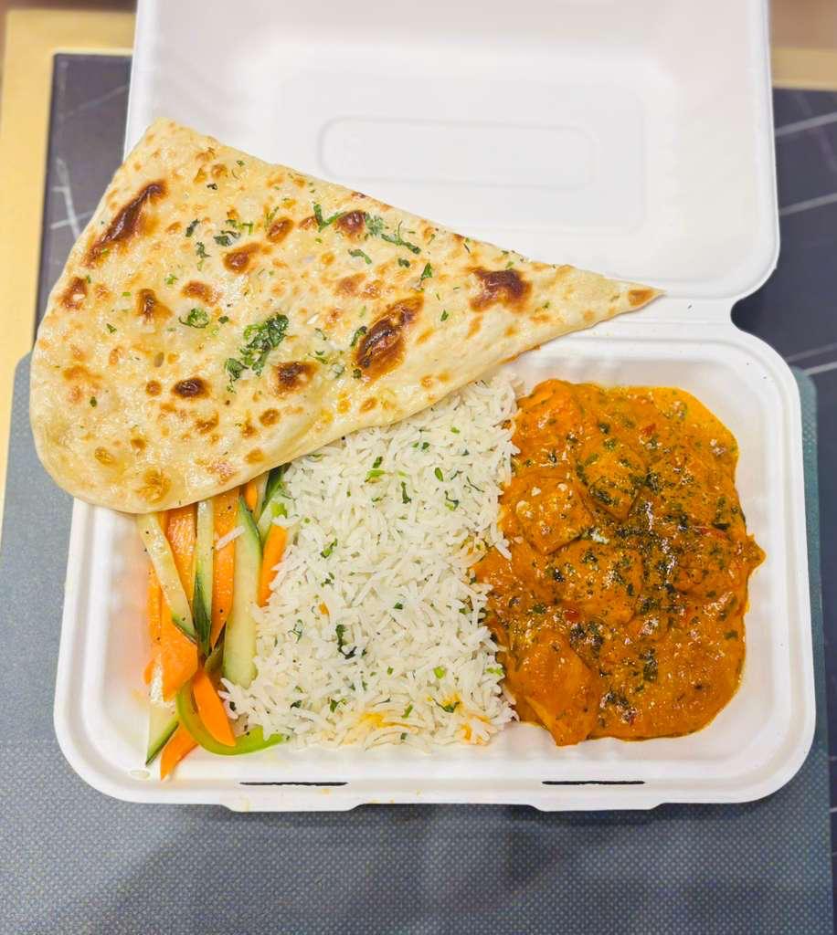 Chicken Tikka Bowl with Garlic Naan