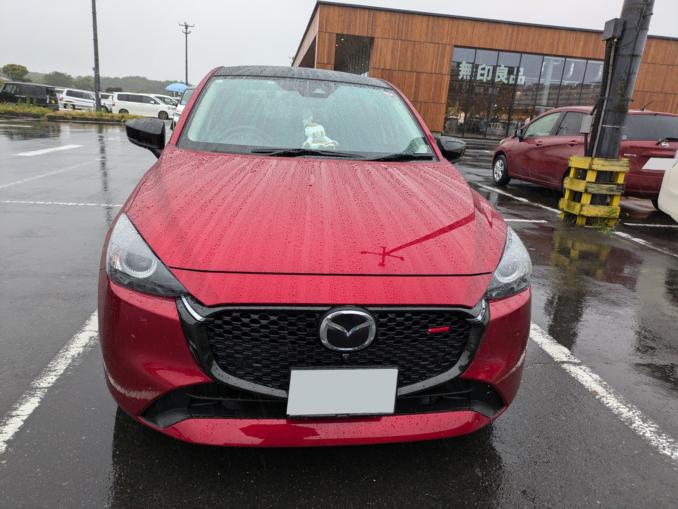 MAZDA2