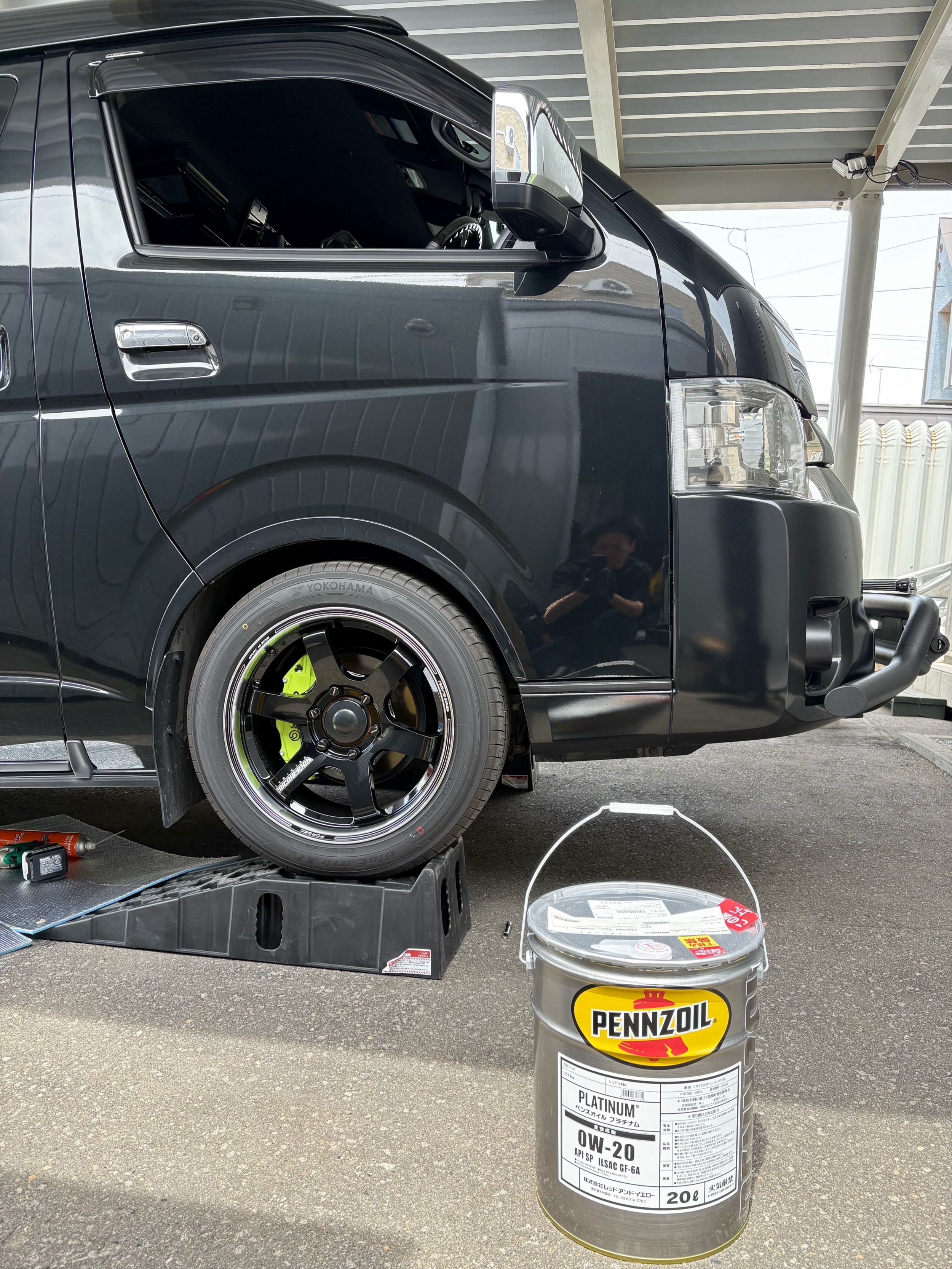 ハイエースバン TRH216K
