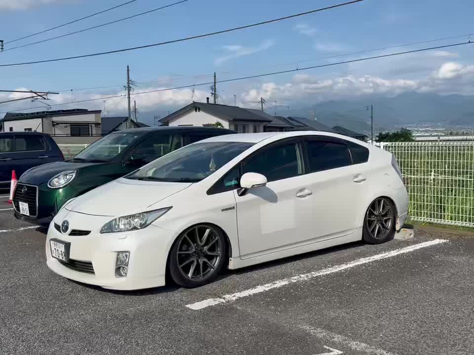 プリウス ZVW30