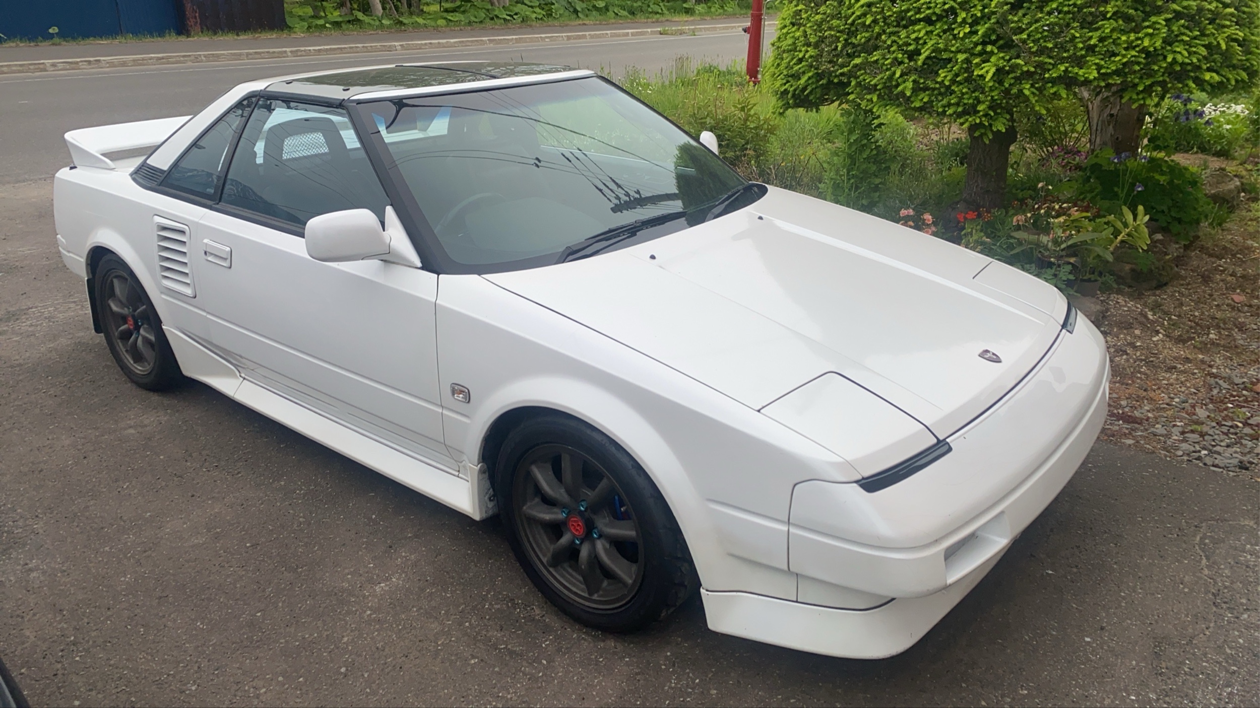 MR2 AW11