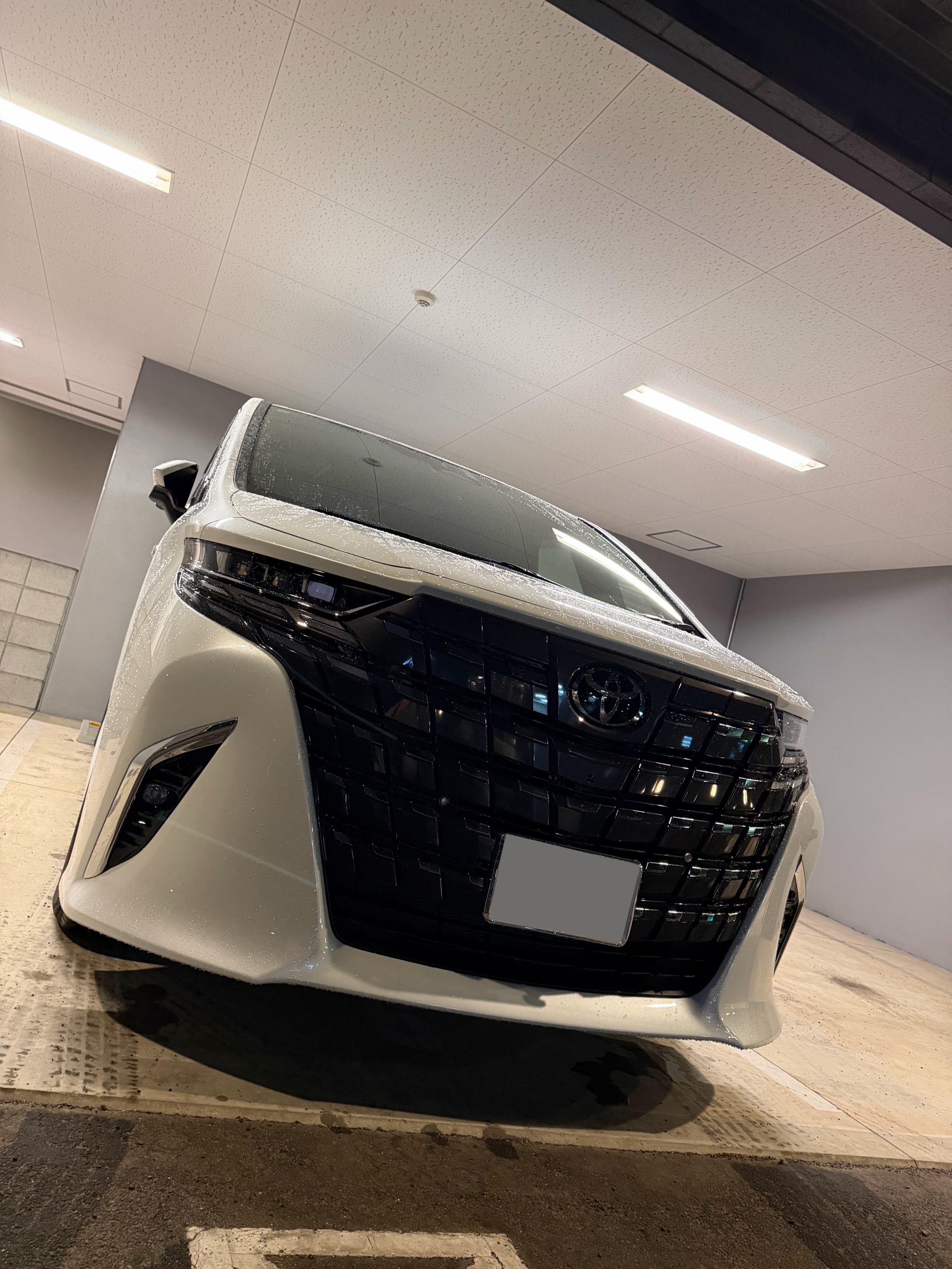 アルファード AAHH40W