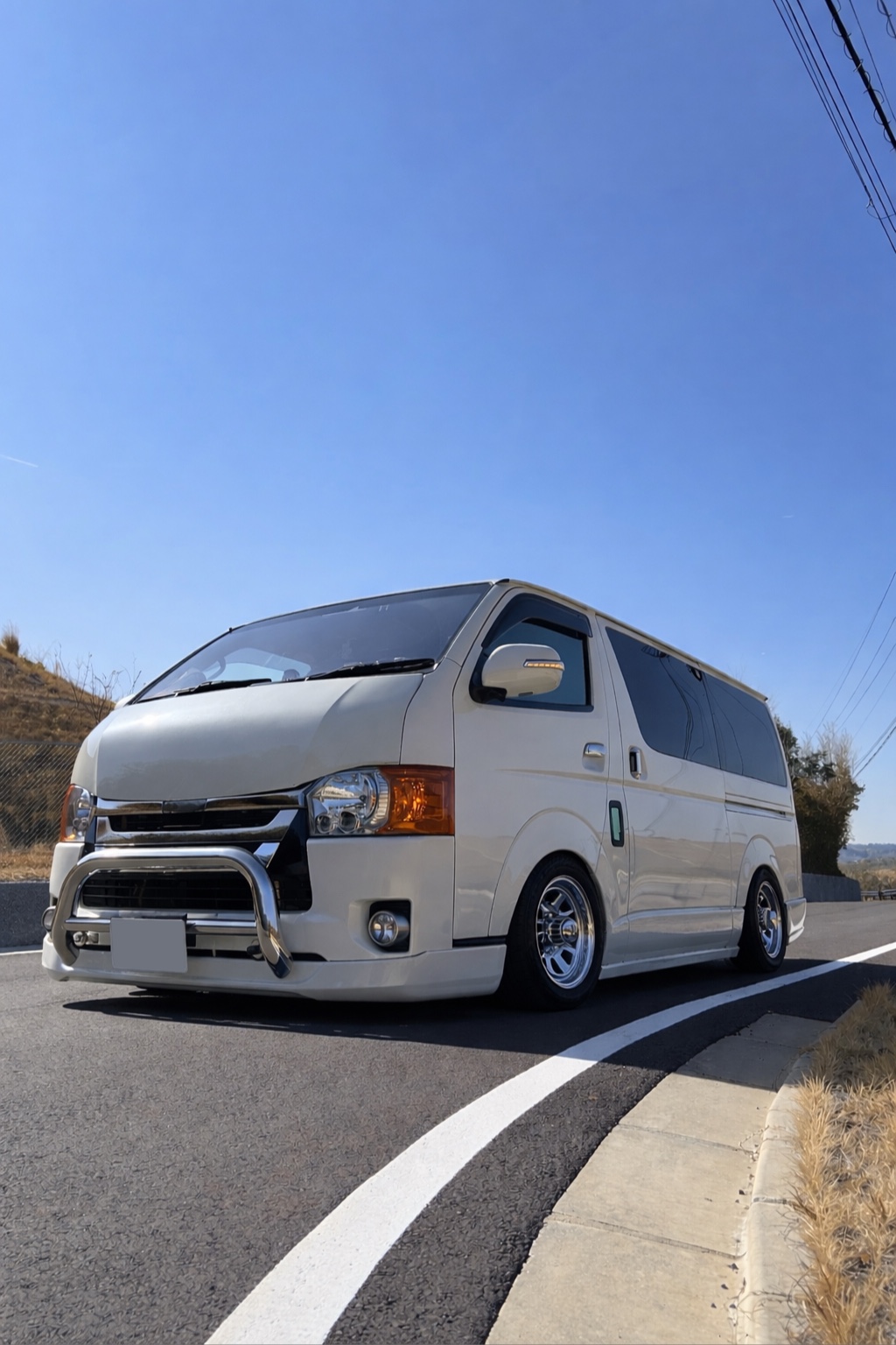 ハイエースバン GDH206V