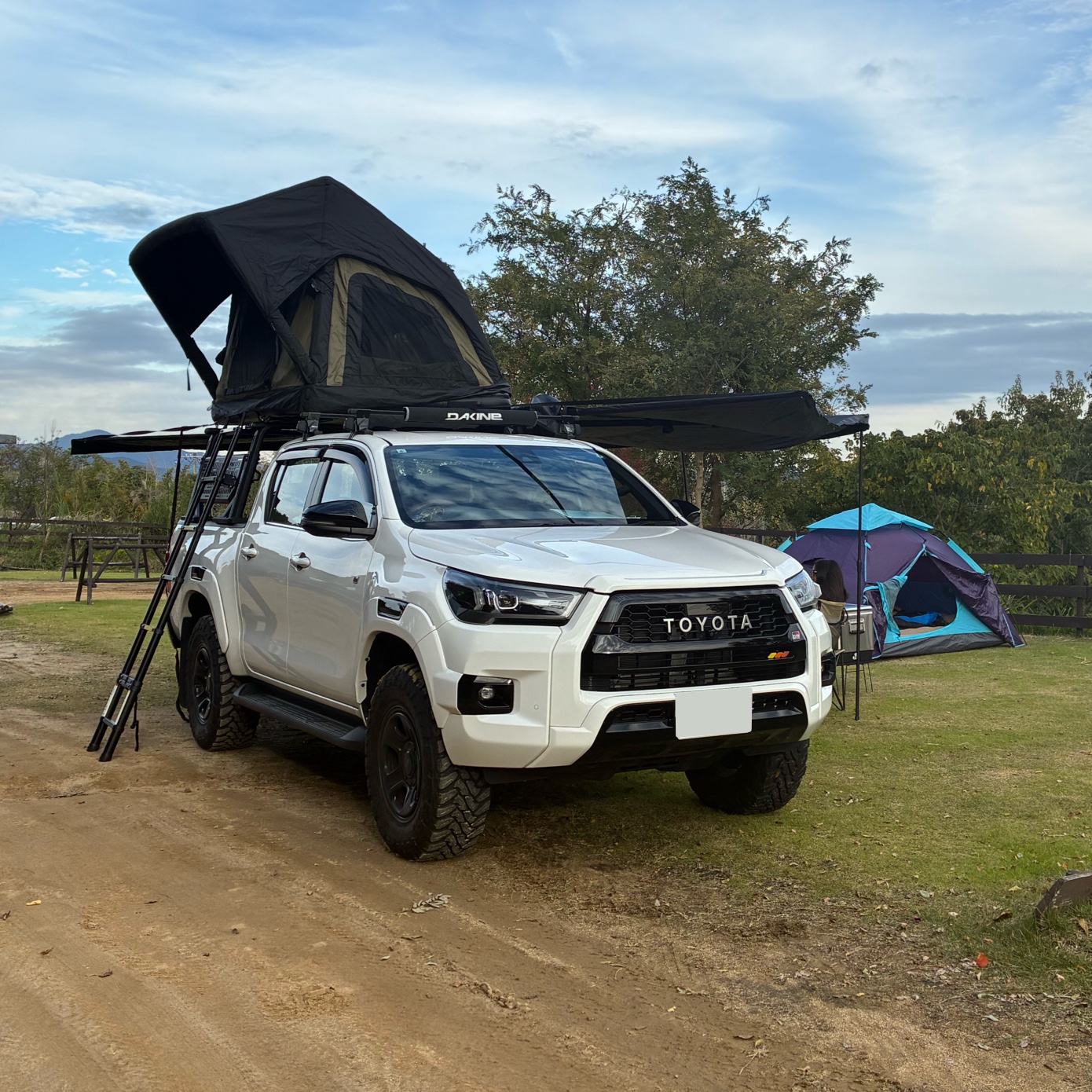 ハイラックス GUN125