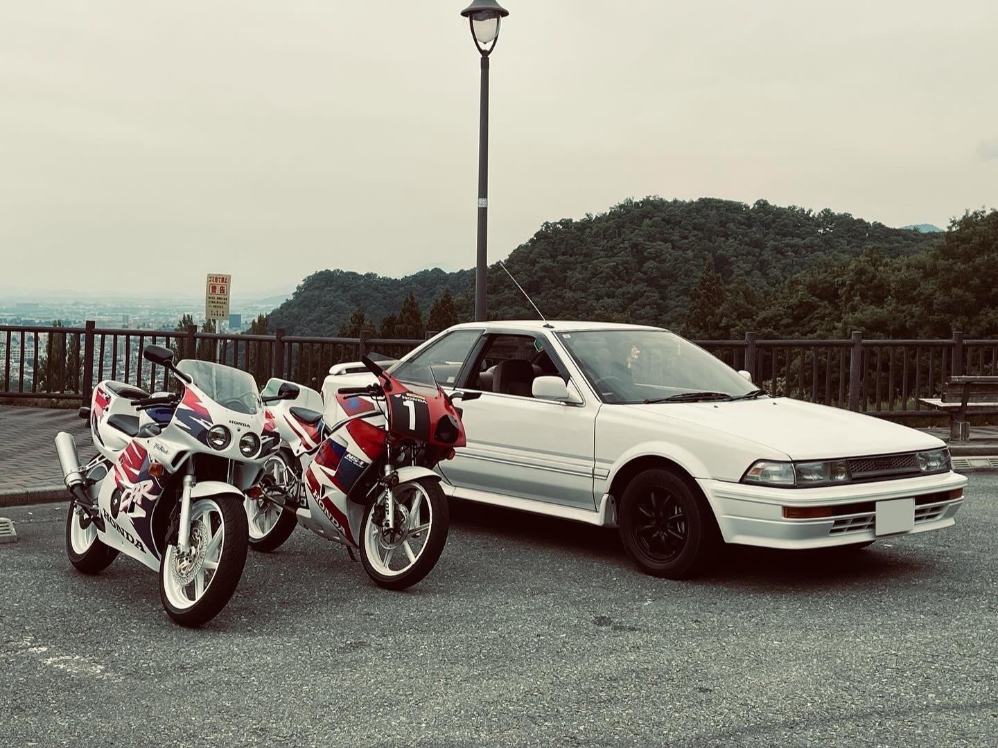 カローラレビン AE92