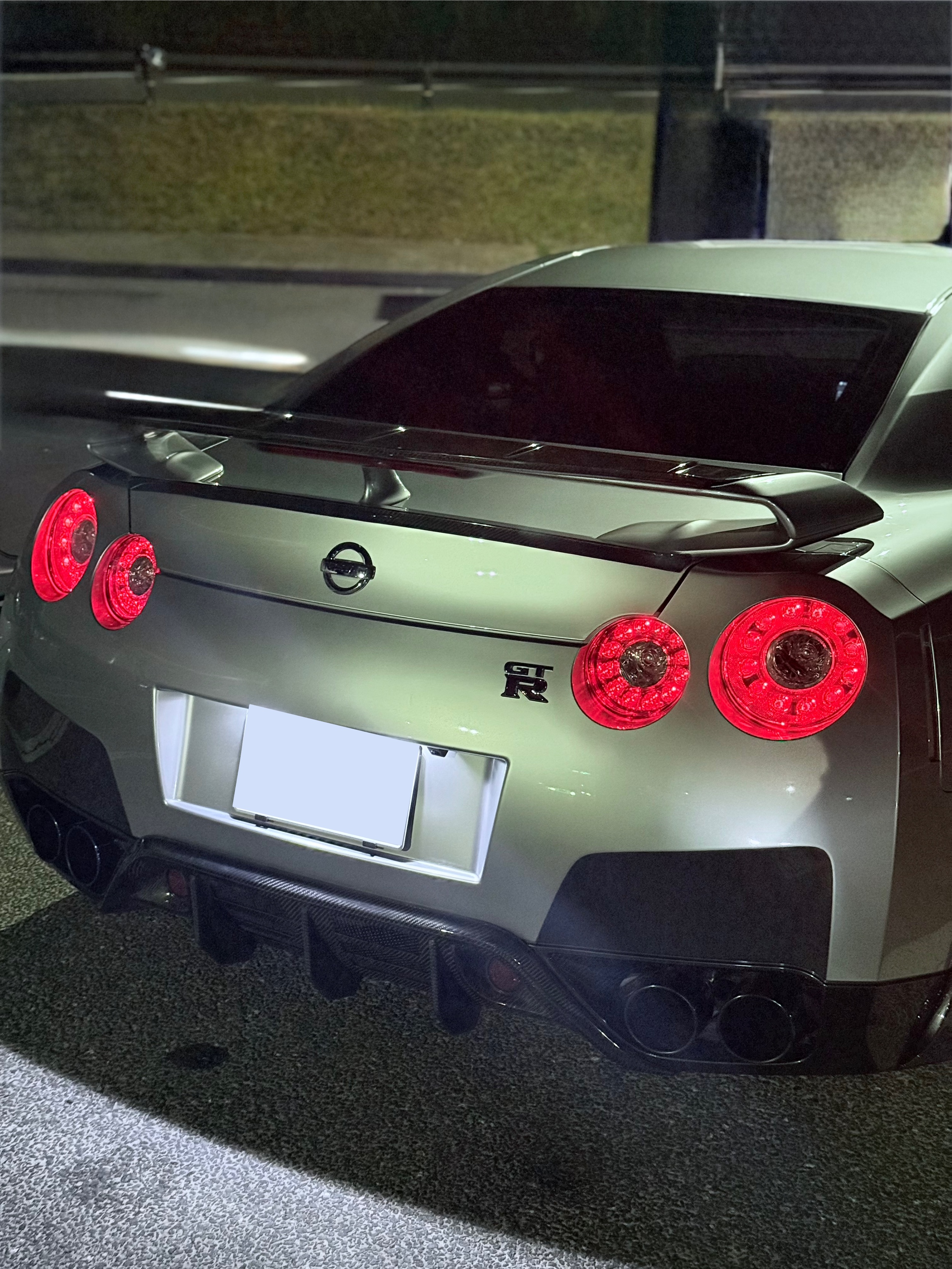 NISSAN GT-R R35