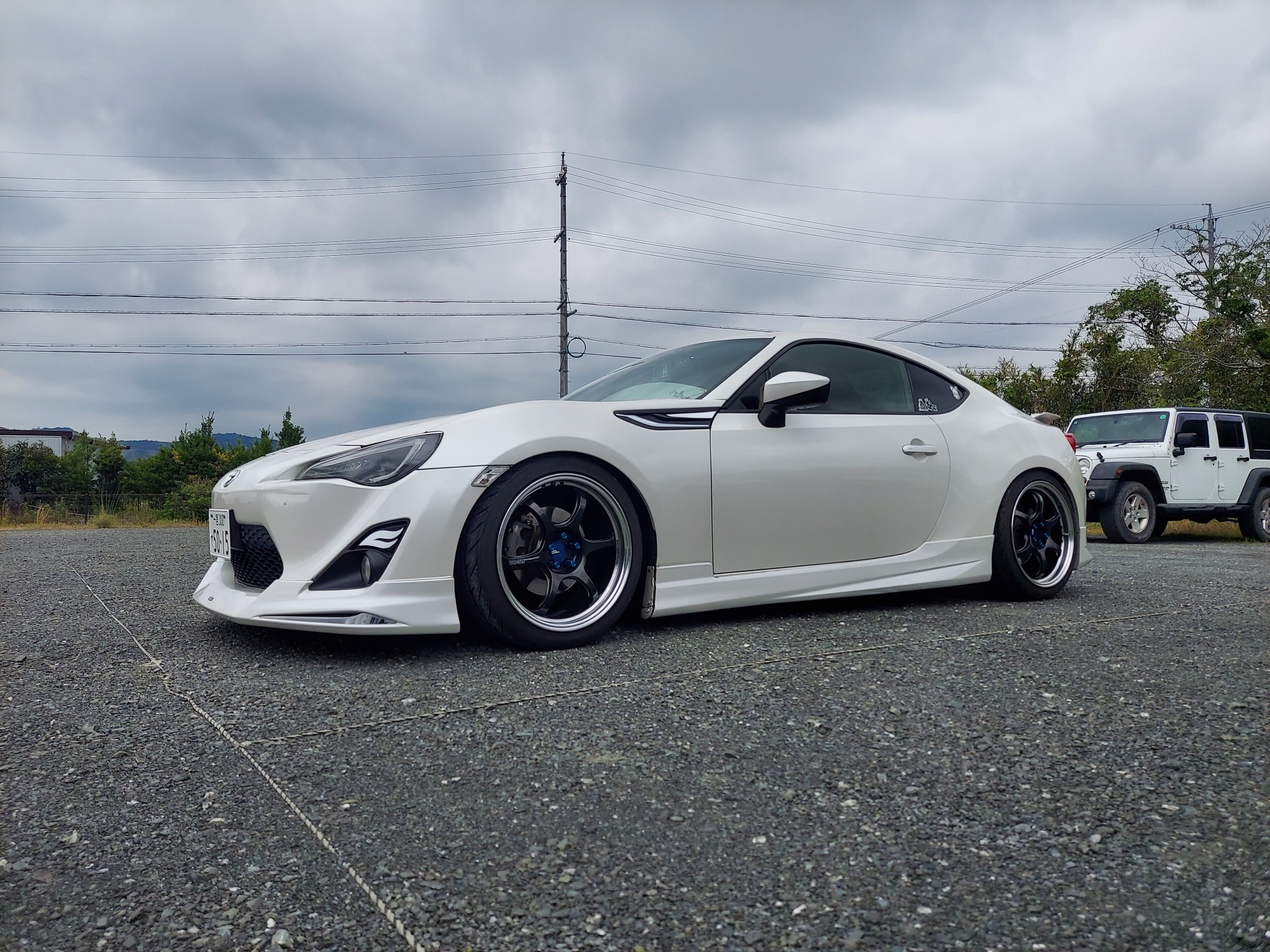 86 ZN6