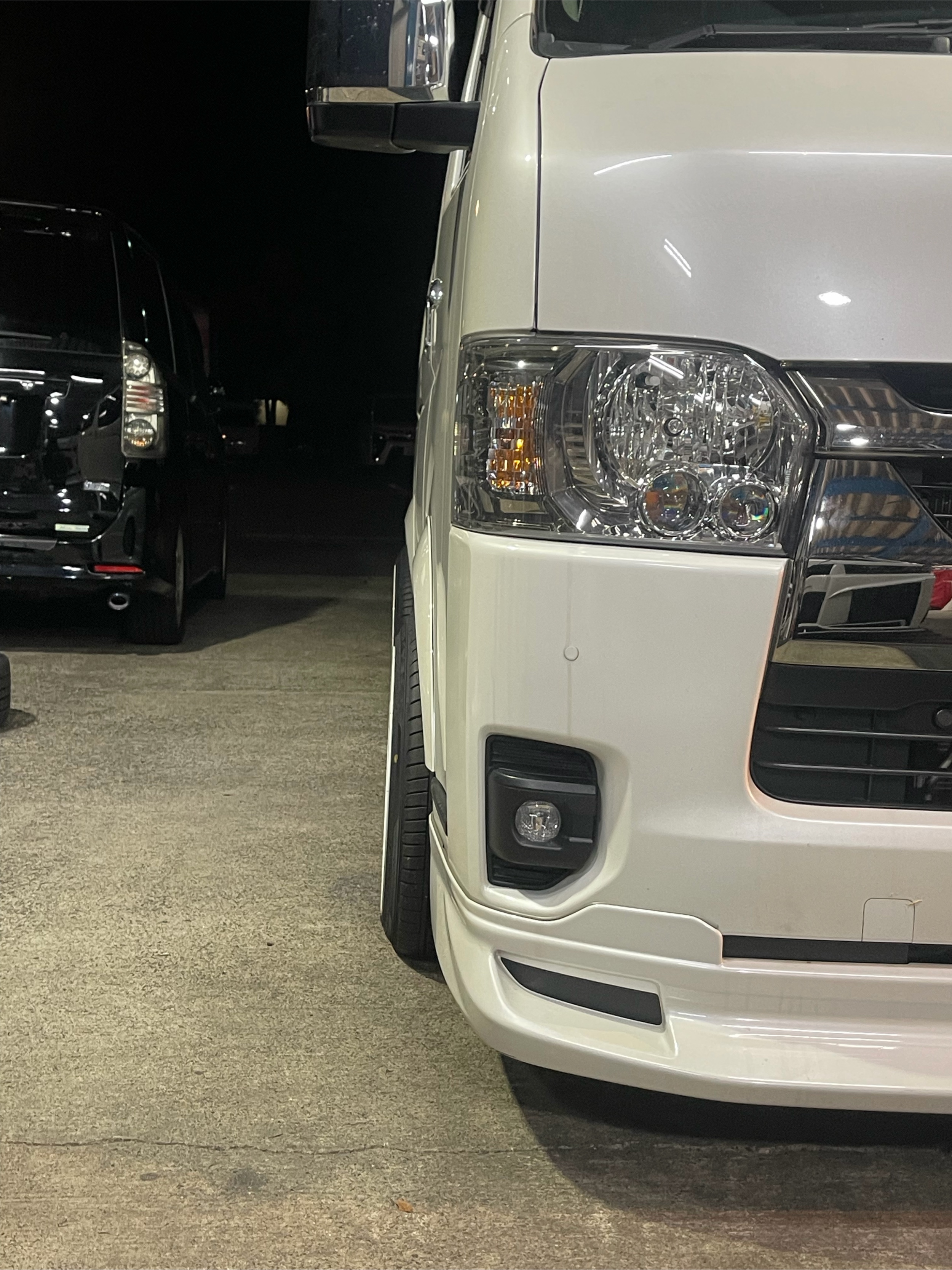 ハイエースバン GDH206V