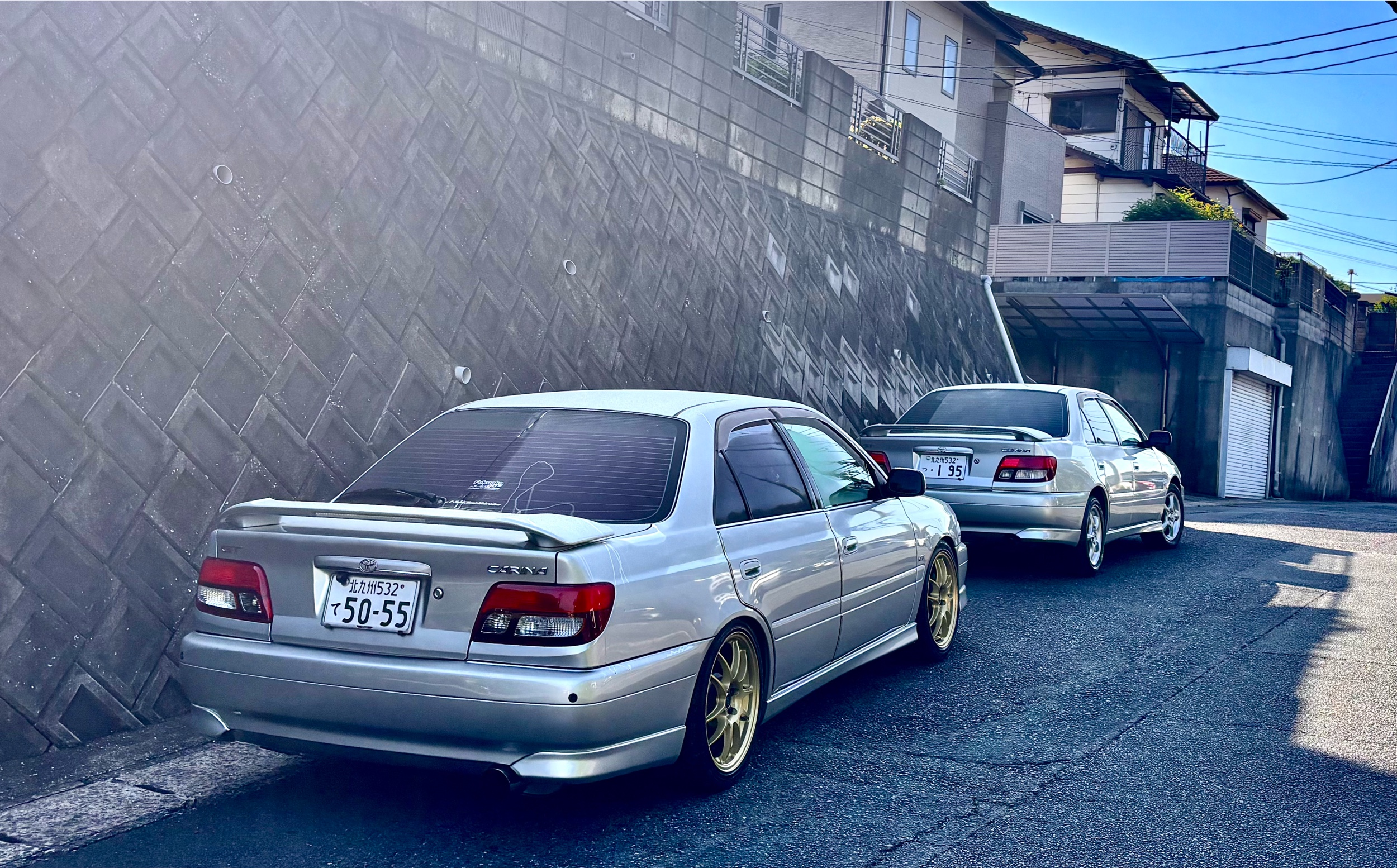 カリーナ AT210