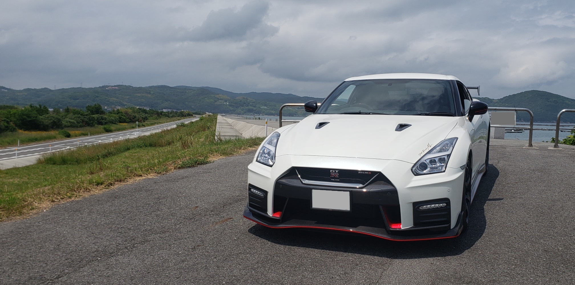 NISSAN GT-R R35