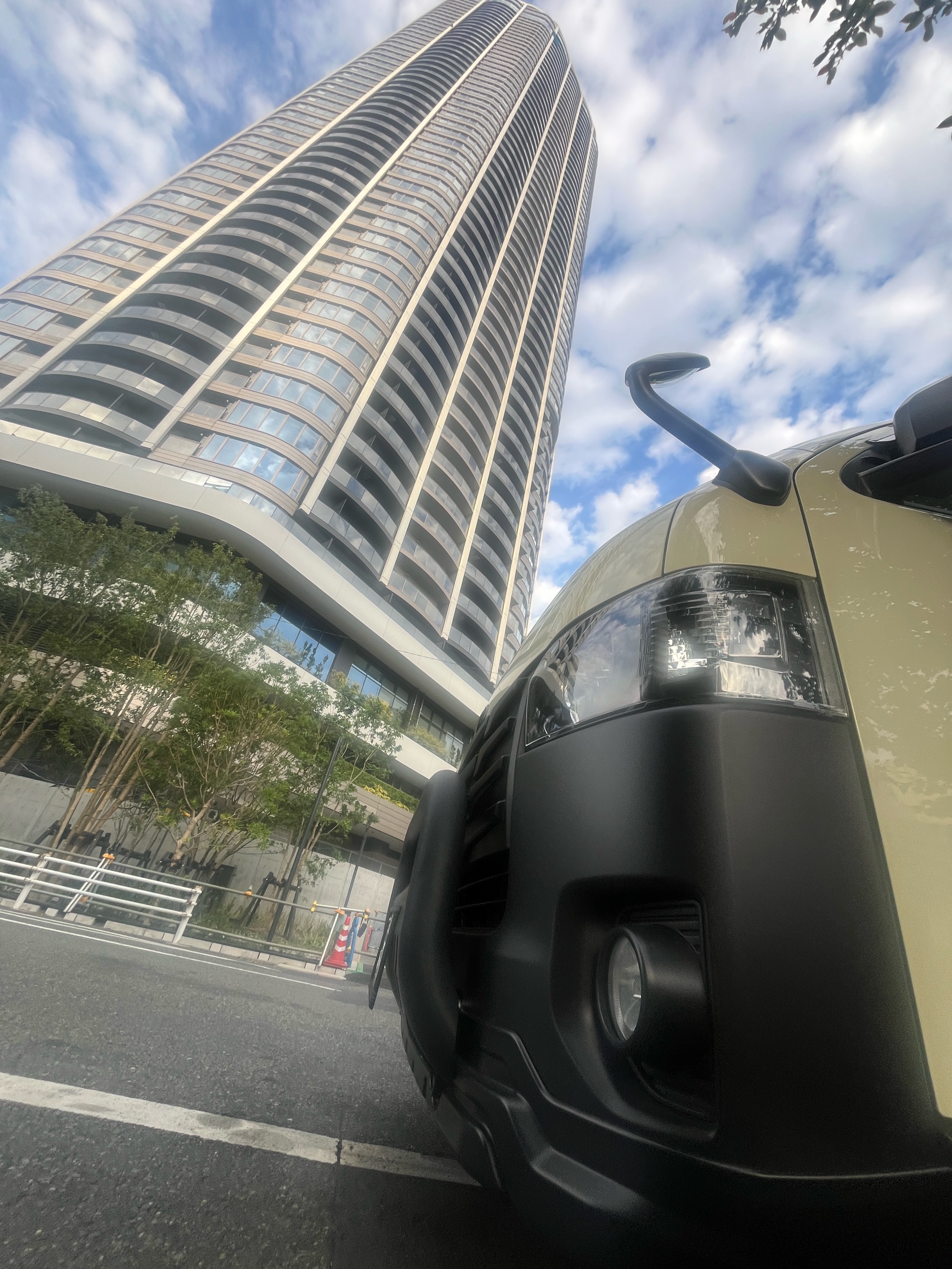 ハイエースバン TRH200V