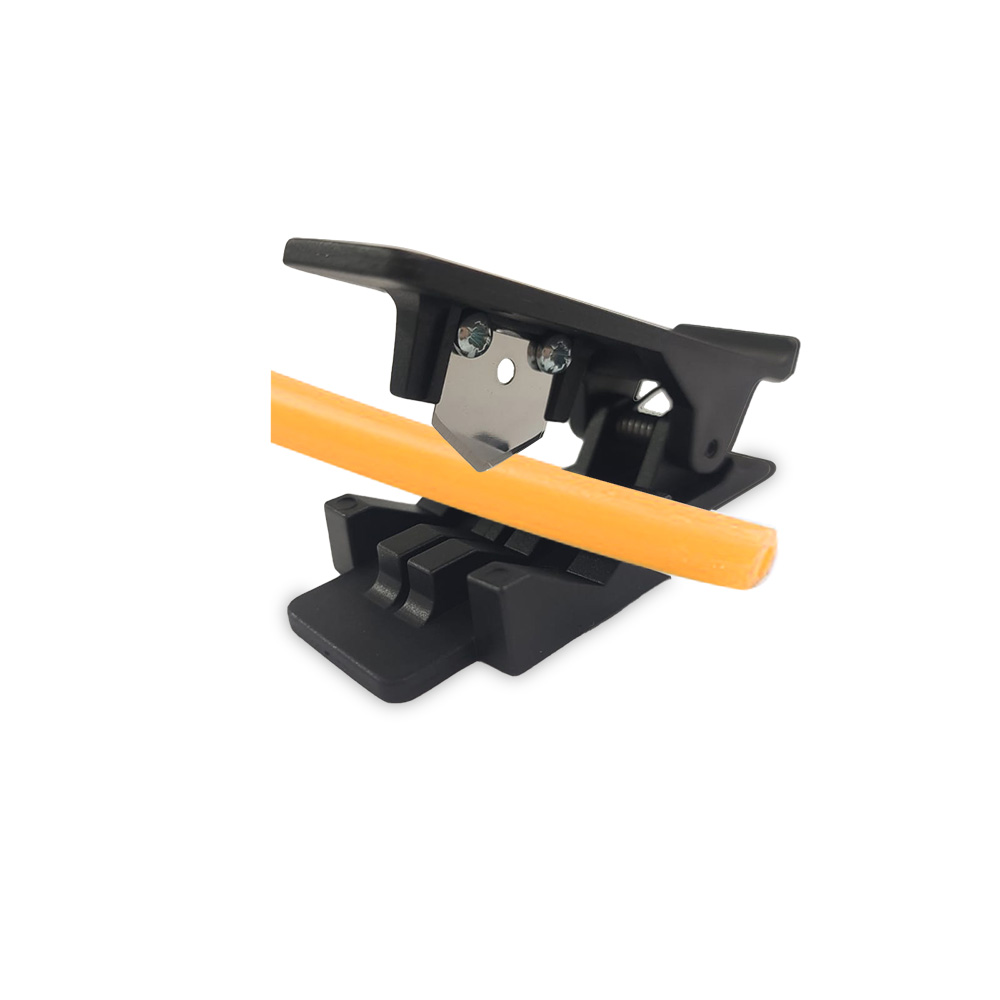 Pinza taglia tubi