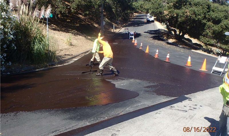 Image of constructions workers finishing up the Hastings project in August 2022