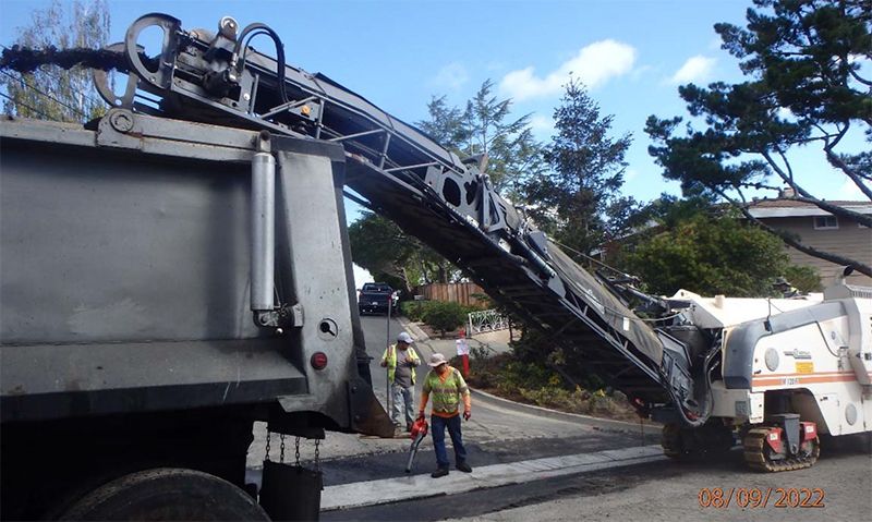 Image of constructions workers finishing up the Hastings project in August 2022