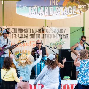 Free - Island Stage