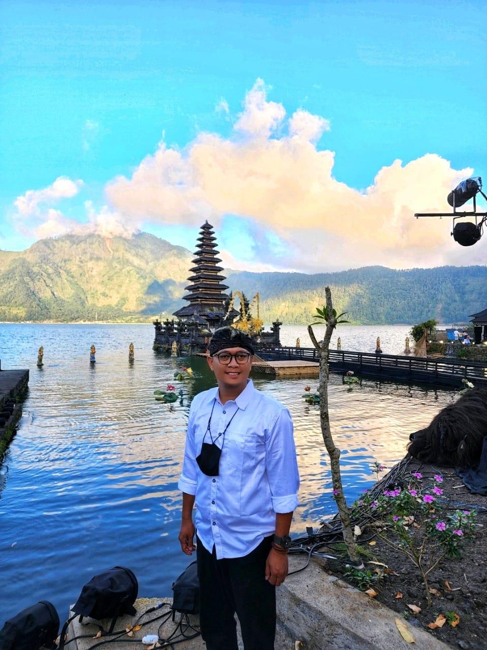 GRATA AMICITIA !, selamat datang persahabatan