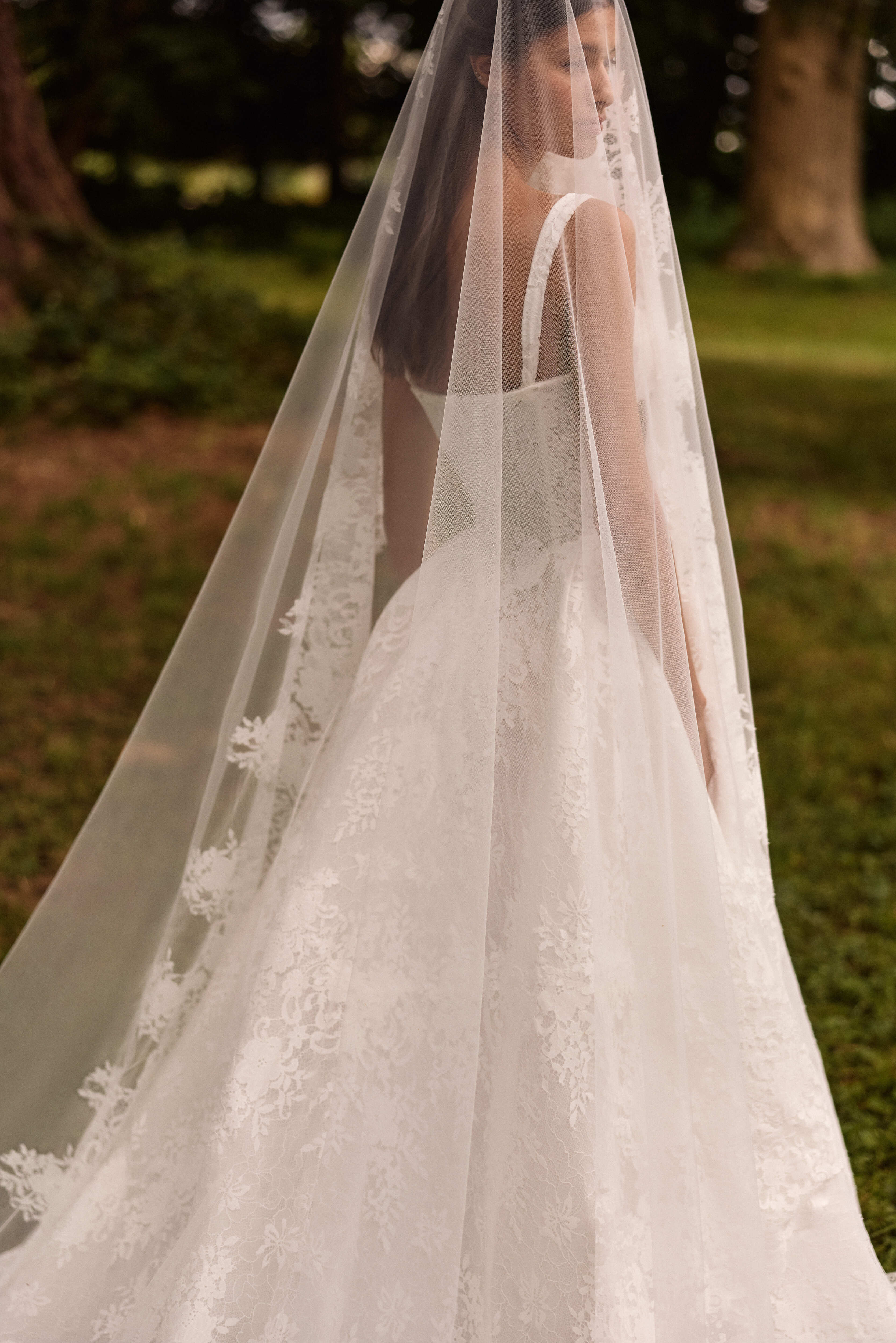 Elisora veil accessories