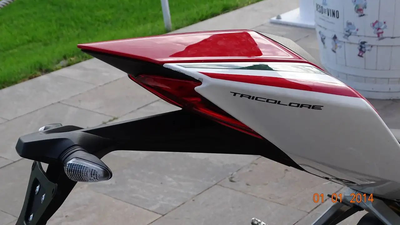 Ducati 1199 Panigale - Vista 4