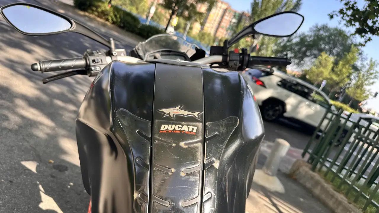 Ducati Monster 796 – Vista 8