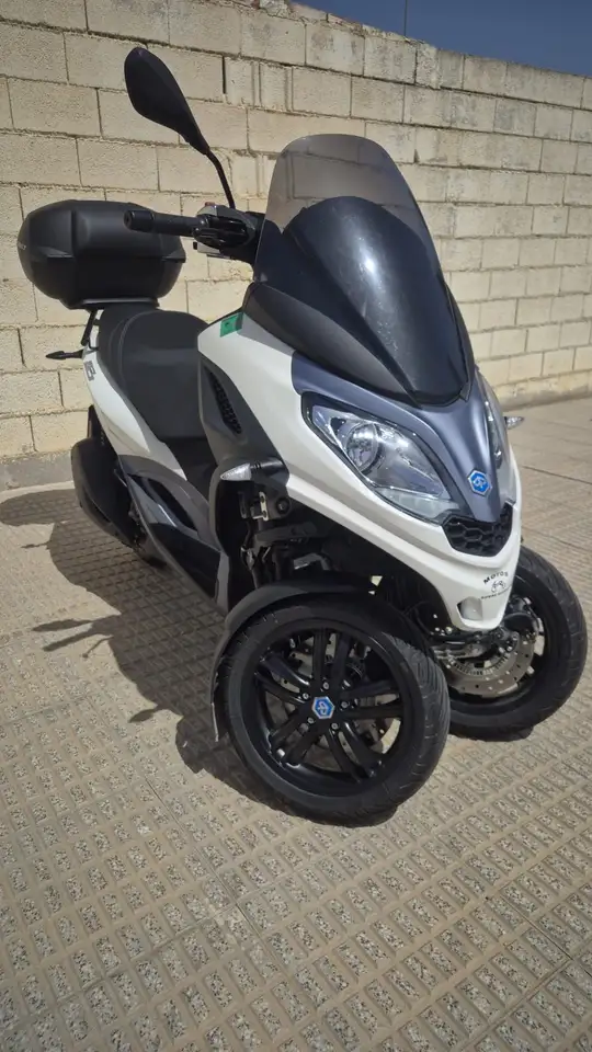 Piaggio MP3 300 - Vista 6