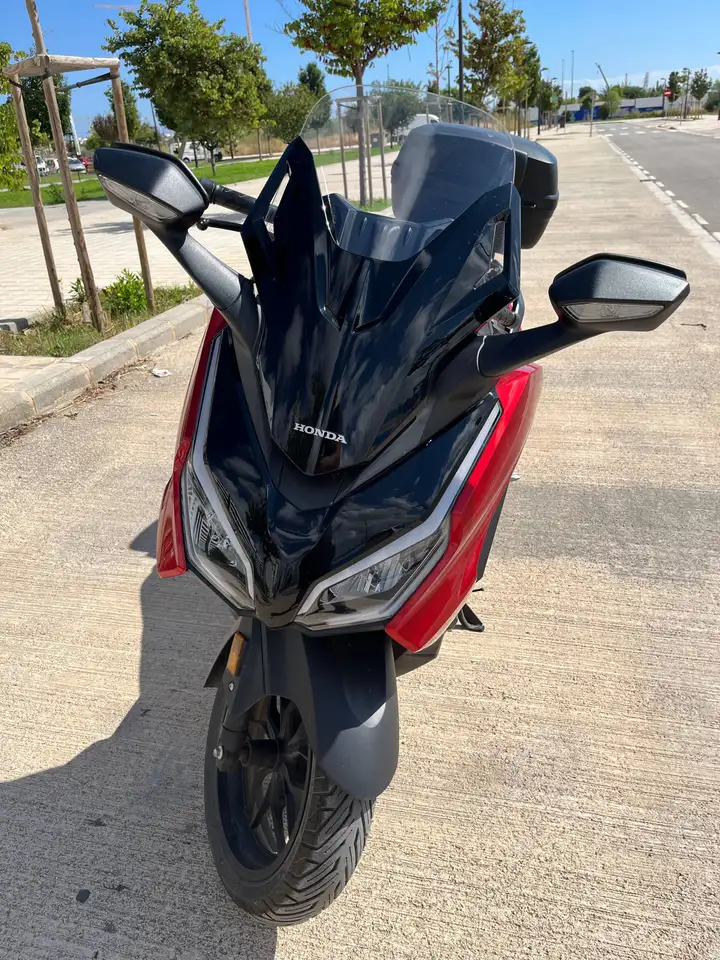 Honda Forza 125 - Vista 3