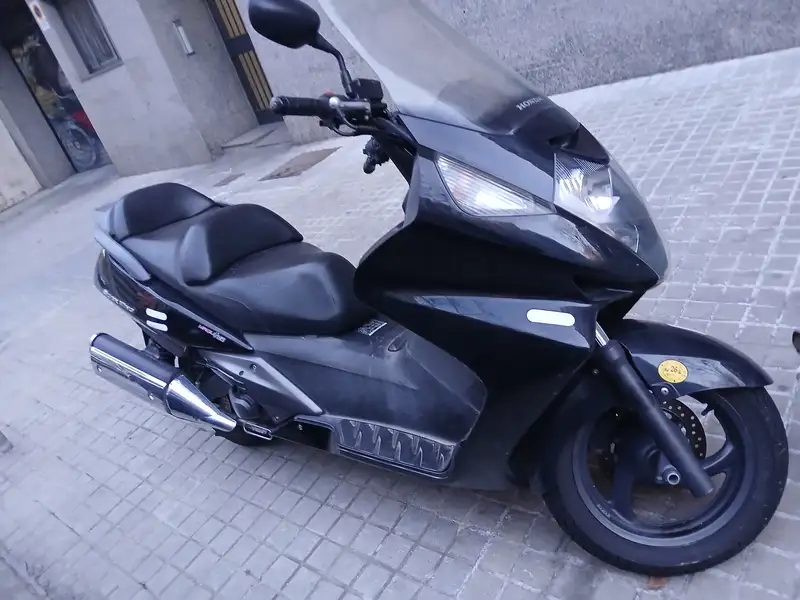 Honda Silver Wing 2200 € 2019 Barcelona - 2