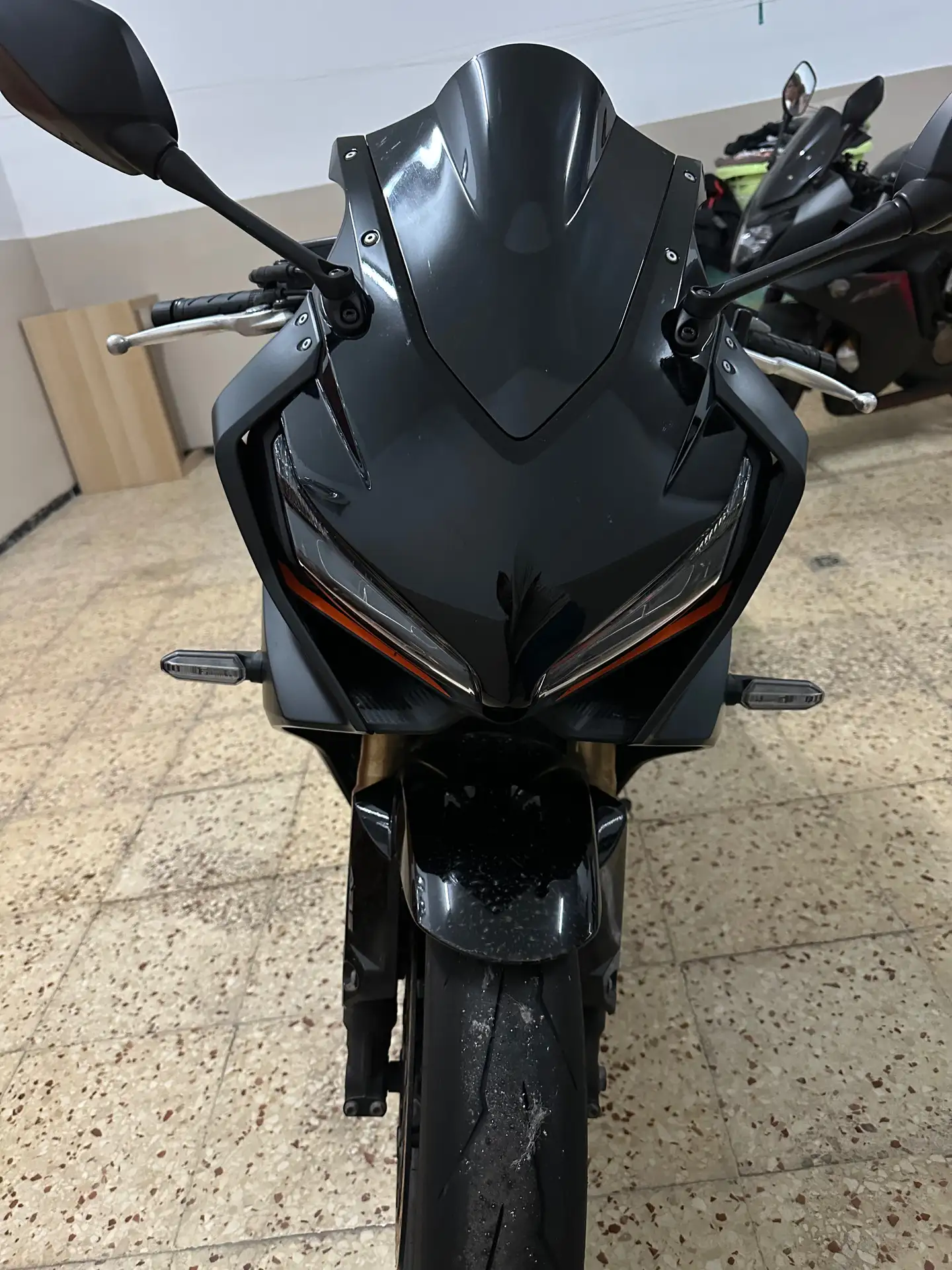 Honda CBR 650 – Vista 4