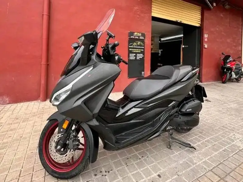 Honda Forza 125 2500 € 2024 Badajoz - 2