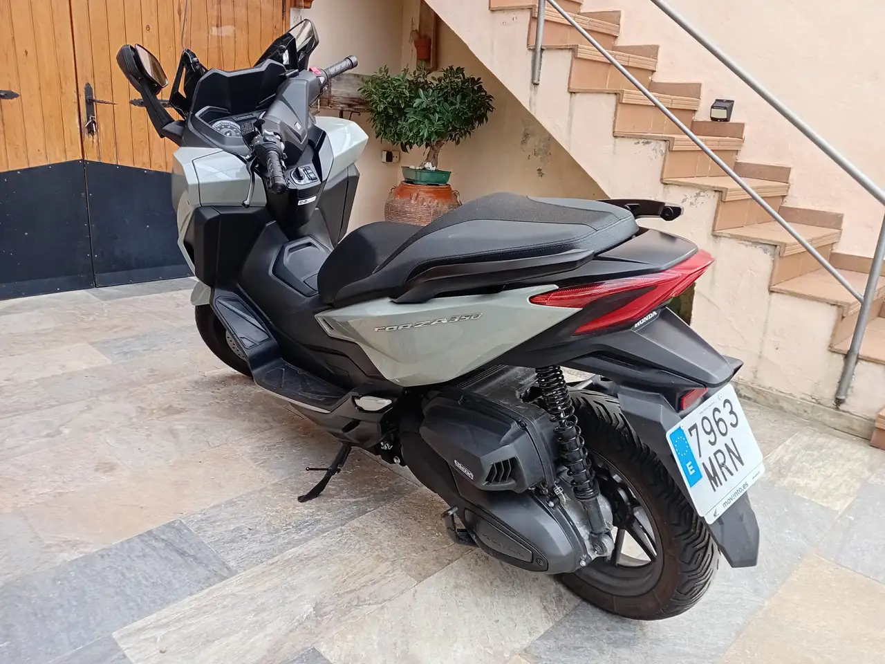 Honda Forza 350 – Vista 4