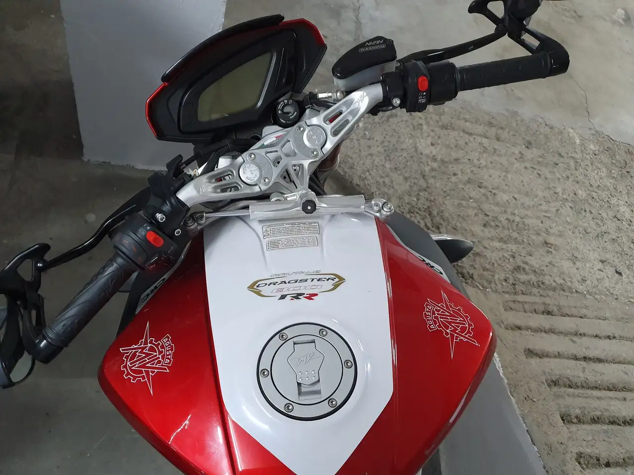 MV Agusta Brutale 800 - Vista 4