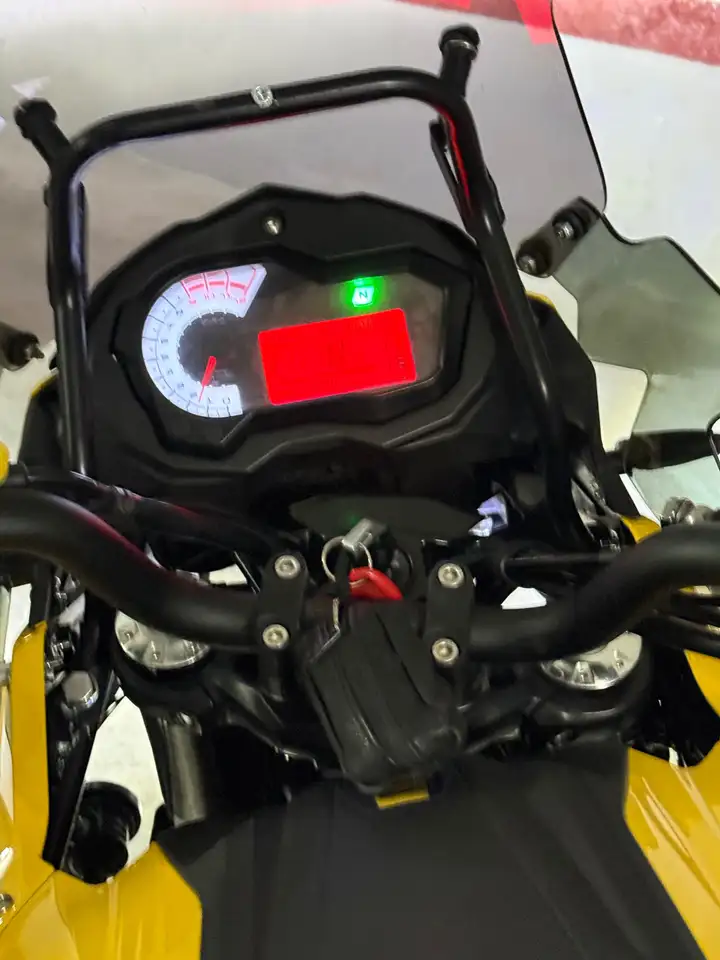 Benelli TRK 502 – Vista 12