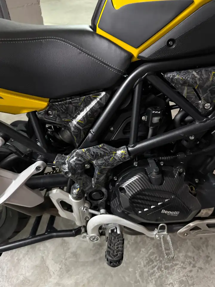 Benelli TRK 502 – Vista 15