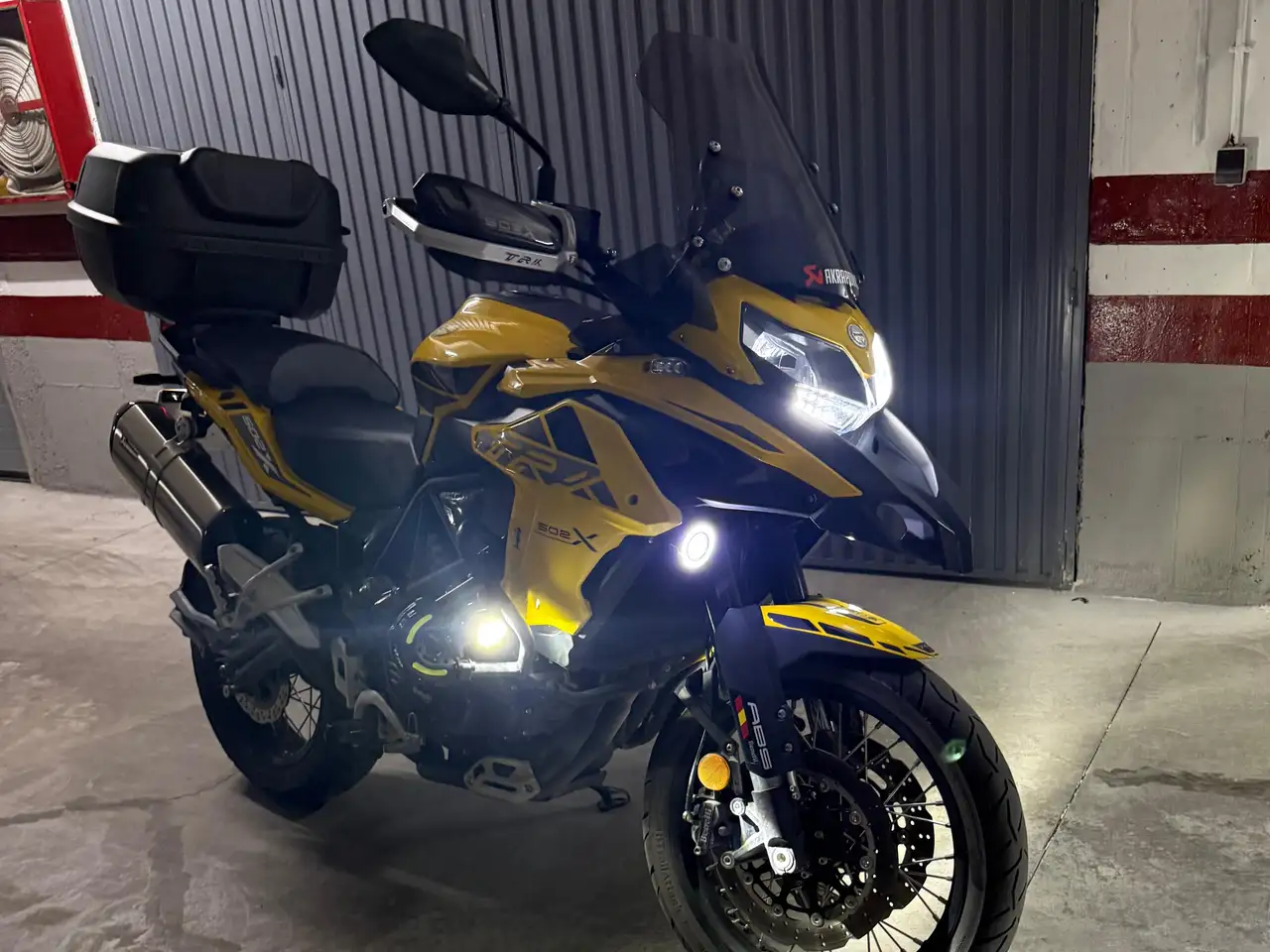 Benelli TRK 502 – Vista 2